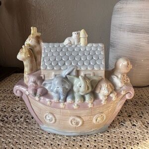 Russ Vintage Noah’s Ark Ceramic  Nursery Decor Animals Pastel